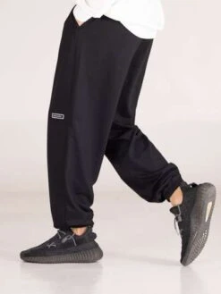 Men Letter Patched Detail Sweatpants -Man Plus Fashion 1632282774e802030a11c3ffc890b5f91d1c0be110 thumbnail 405x552