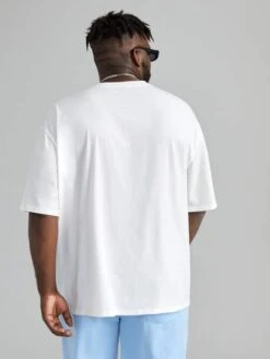 SHEIN Men Bear Print Tee