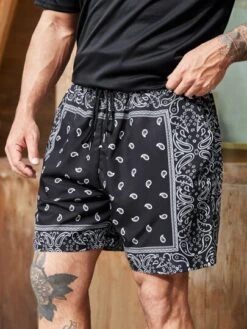 Manfinity RSRT Men Paisley Print Slant Pocket Shorts -Man Plus Fashion 16487874199b57c3858d95ed37617b99f999f11541 thumbnail 405x552
