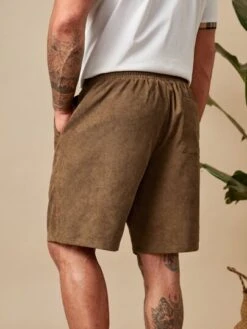 SHEIN Men Drawstring Waist Slant Pockets Shorts