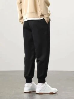 Men Slant Pocket Drawstring Waist Pants