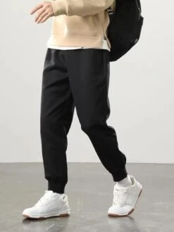 Men Slant Pocket Drawstring Waist Pants -Man Plus Fashion 16635517545834abfcaa1a5fb7db7ba88c9ca4052a thumbnail 405x552