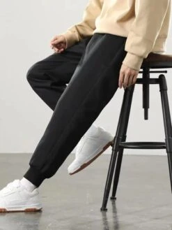 Men Slant Pocket Drawstring Waist Pants -Man Plus Fashion 1663551755015aef68d06760df5d8a9ca7b7b90bbb thumbnail 405x552