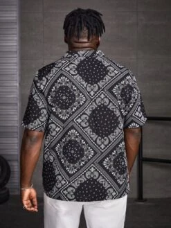 Manfinity RSRT Men Paisley And Scarf Print Shirt