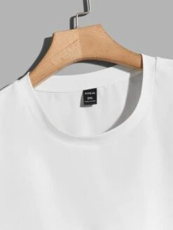 Manfinity Homme Men Letter Patched Detail Tee -Man Plus Fashion 166605657786fd168edb6d63ddcb9719b48ef5fdfe thumbnail 405x552