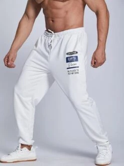 Men Slogan Graphic Drawstring Waist Sweatpants -Man Plus Fashion 1667530784cfbb11bf678a778d4076e74d9359e2b4 thumbnail 405x552