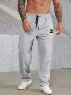 Manfinity Homme Men Letter Patched Drawstring Waist Sweatpants -Man Plus Fashion 16689986625bb33b149567aafaf3dd2b2c18f563d3 thumbnail 405x552