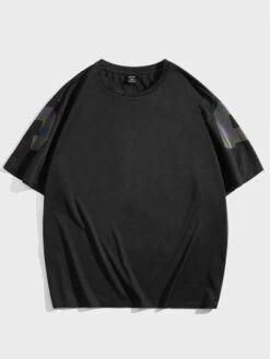 Manfinity EMRG Men Reflective Letter Graphic Tee