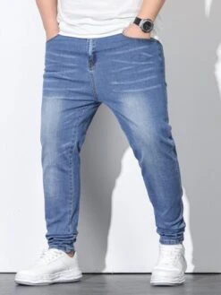 Manfinity Homme Men Slant Pocket Jeans -Man Plus Fashion 1671521877c5deb9b64807e68d525c2cd61e0a6927 thumbnail 405x552