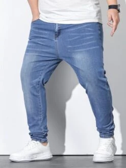 Manfinity Homme Men Slant Pocket Jeans -Man Plus Fashion 167152188181ef6c9d9e8cdc22445b8002902242c1 thumbnail 405x552