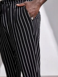 Manfinity Homme Men Striped Print Pants -Man Plus Fashion 1671700396283725bd65820736f41caa368594e454 thumbnail 405x552