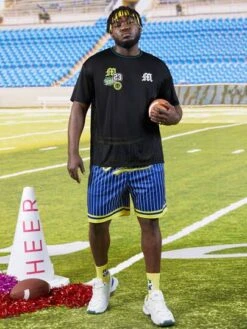 SHEIN Men Letter Graphic Tee -Man Plus Fashion 1672282343eed4b73467262c8e5195ff622bdb0cc1 thumbnail 405x552