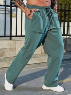 Men Letter Patched Detail Drawstring Waist Pants -Man Plus Fashion 1673321767386014b247fb011a10df629ee545bf0c thumbnail 405x552