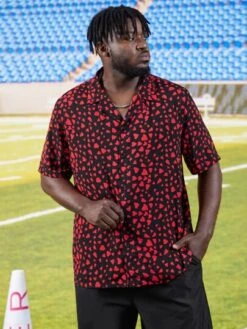 SHEIN Men Allover Heart Print Shirt -Man Plus Fashion 167333647058dbfec748647d5114ceef6eb3fd8b0c thumbnail 405x552