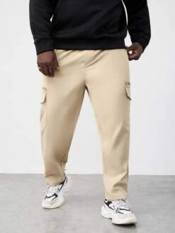 SHEIN Men Drawstring Waist Flap Pocket Cargo Pants -Man Plus Fashion 1673745968ac6cc4a2c874920201007db7c585117e thumbnail 405x552