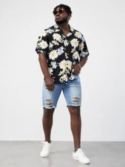 SHEIN Men Floral Print Shirt -Man Plus Fashion 16737468696408e5aea9a3878e1a81eb399abef28d thumbnail 405x552