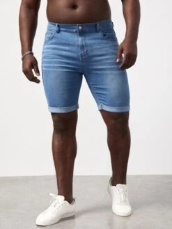 SHEIN Men Roll Up Hem Denim Shorts