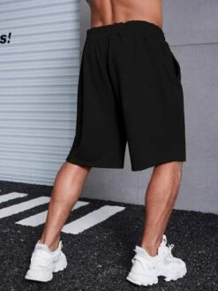 Manfinity Homme Men Slogan Graphic Drawstring Waist Shorts