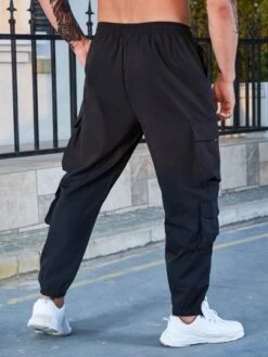 Men Flap Pocket Drawstring Waist Cargo Pants