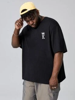 Men Playing Card Print Drop Shoulder Tee