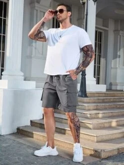 Manfinity LEGND Men Flap Pocket Drawstring Waist Shorts -Man Plus Fashion 16786717070ef98b418eaa5b90828ed1fa96ad902a thumbnail 405x552