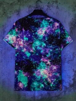 Manfinity LEGND Men Reflective Galaxy Print Tee