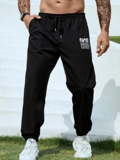 Men Slogan Graphic Drawstring Waist Pants -Man Plus Fashion 1678862624bb58c67663787fcc7bb2913be74c5ebe thumbnail 405x552