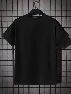 Manfinity Hypemode Men Letter Graphic Tee