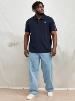 Men Antler Print Contrast Tape Shoulder Polo Shirt -Man Plus Fashion 1680061451bed56473a96e483944688faf2bd7cd59 thumbnail 405x552