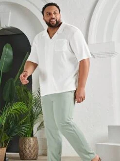 SHEIN Men Solid Pocket Patched Shirt -Man Plus Fashion 1680062249aec94795bf6e3e6977e5a8a10187ab1c thumbnail 405x552