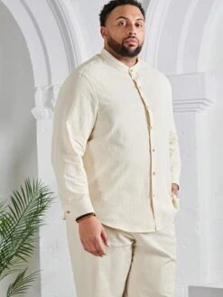 SHEIN Men Solid Button Front Shirt -Man Plus Fashion 168006769285bcfa2b5c742f9526c75c7c3f57acd5 thumbnail 405x552