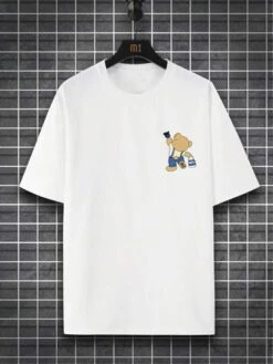 Manfinity EMRG Men Cartoon & Letter Graphic Tee -Man Plus Fashion 1680167874ae4e07d27647a7528ac99439bb1e530d thumbnail 405x552
