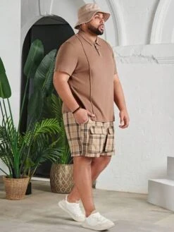 SHEIN Men Plaid Print Flap Pocket Drawstring Waist Shorts -Man Plus Fashion 1680228180b566101efaae67329f9dccdd0860394f thumbnail 405x552
