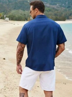 Men Solid Button Up Lapel Neck Shirt