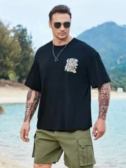 Manfinity EMRG Men Tiger & Slogan Graphic Drop Shoulder Tee -Man Plus Fashion 168085420502fe8c0afad9c0f1c70fb5614f880fc9 thumbnail 405x552