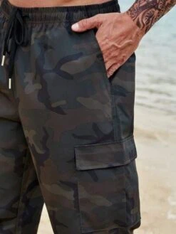 Men Camo Print Flap Pocket Side Drawstring Waist Cargo Pants -Man Plus Fashion 1680854602367c1f56c3c7e449e13d983c8d695cf2 thumbnail 405x552