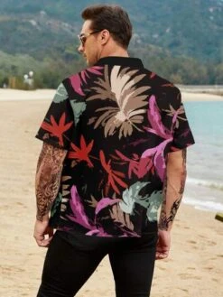 Manfinity RSRT Men Tropical Print Shirt
