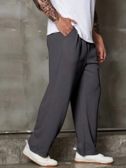 Manfinity Homme Men Letter Patched Detail Drawstring Waist Pants -Man Plus Fashion 16813881255782d9d07e8e8e98bdc186e06b1cd386 thumbnail 405x552