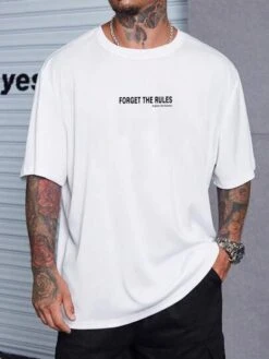 Manfinity EMRG Men Letter & Figure Graphic Tee