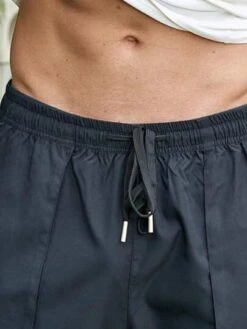 Manfinity LEGND Men Buckle Ribbon Detail Flap Pocket Drawstring Waist Cargo Pants -Man Plus Fashion 1682332051a8472562641aeda17cd940d1f6be33a5 thumbnail 405x552