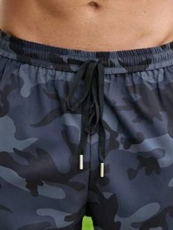 Manfinity LEGND Men Camo Print Flap Pocket Drawstring Waist Cargo Pants -Man Plus Fashion 16823320563c5ab74c22ffc5386f2f7deb2b99da72 thumbnail 405x552