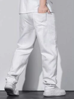 Men Cotton Slant Pocket Straight Leg Jeans