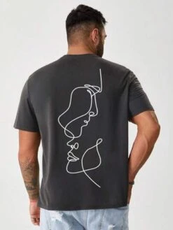 Manfinity Homme Men Figure Graphic Tee -Man Plus Fashion 16832724261901b1e1e87c6249b49bd123367dd3db thumbnail 405x552