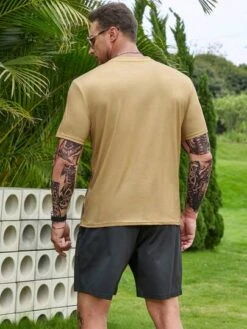 Manfinity Homme Men Mountain & Letter Graphic Tee Without Necklace