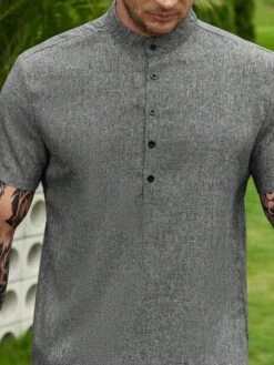 Manfinity Homme Men Half Button Mock Neck Shirt -Man Plus Fashion 1683443491522e62e628f1b7f02682cd49a1c931e5 thumbnail 405x552