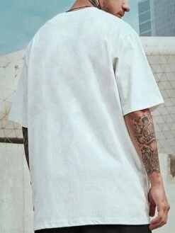 Manfinity Hypemode Men Slogan Graphic Tee