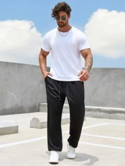 Manfinity Homme Men Solid Drawstring Waist Straight Leg Pants -Man Plus Fashion 168379556493fe9cb8bb1cce51005ec6f6fe859ebe thumbnail 405x552