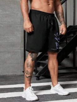 Manfinity Homme Men Butterfly Print Drawstring Waist Shorts -Man Plus Fashion 1683858577ad39ea61cfe130dc27c248c80fa6db25 thumbnail 405x552