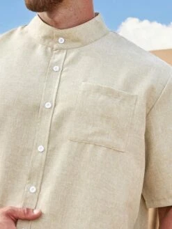 Manfinity Homme Men Solid Pocket Patched Shirt -Man Plus Fashion 16838672602e9b298cd52d88d26202ae5ddceec595 thumbnail 405x552