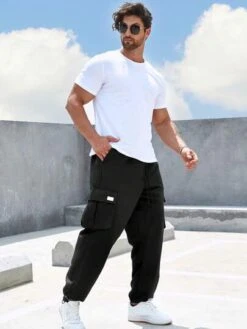 Manfinity Homme Men Flap Pocket Side Drawstring Waist Cargo Pants -Man Plus Fashion 1684205550c872d9bb46acc98524fe760745e59a60 thumbnail 405x552